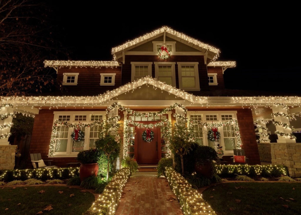Christmas lights with wreaths