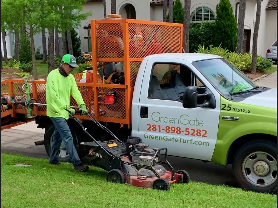 Greengate turf lawn mowing in tomball, tx