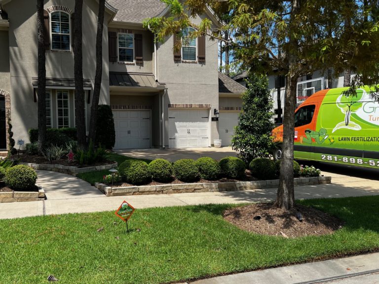 Lawn Fertilization service in the woodlands, tx