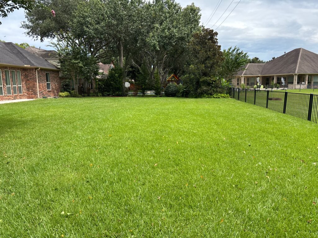 Lawn Care Fulshear TX by GreenGate Turf