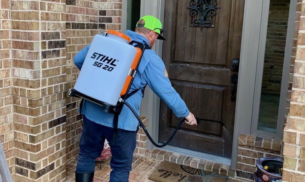 GreenGate Turf & Pest Technician completing an Atascocita Pest Control Service