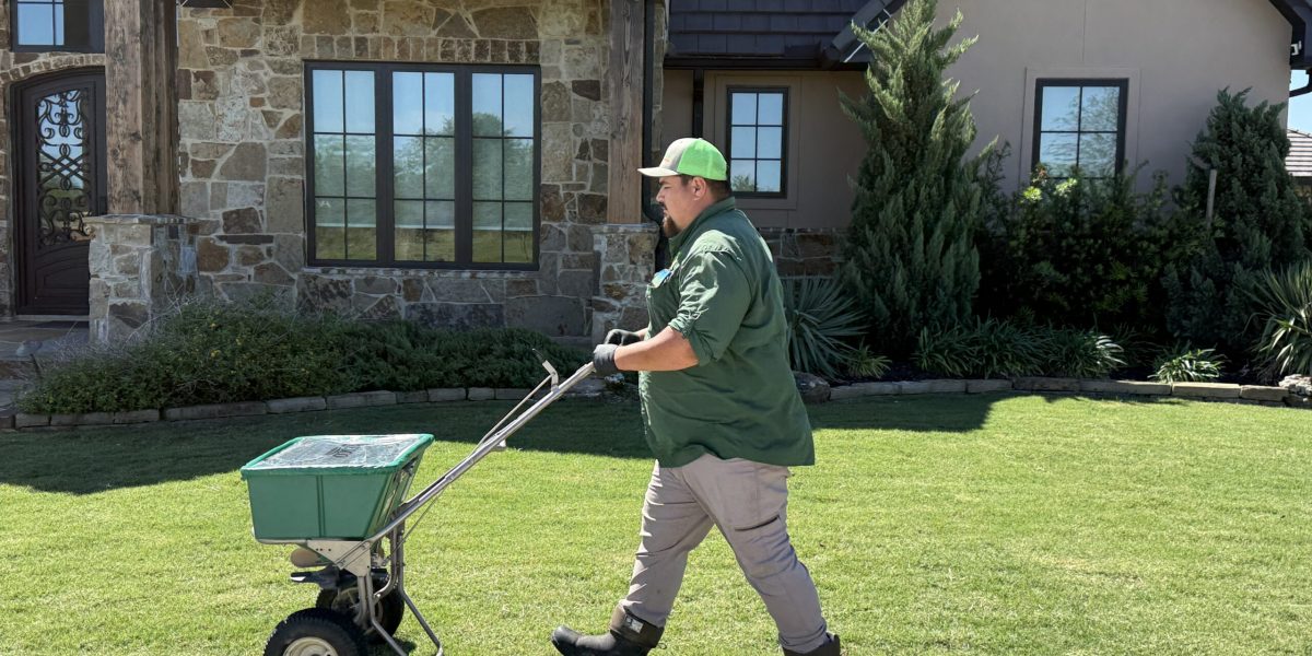 lawn care Tomball